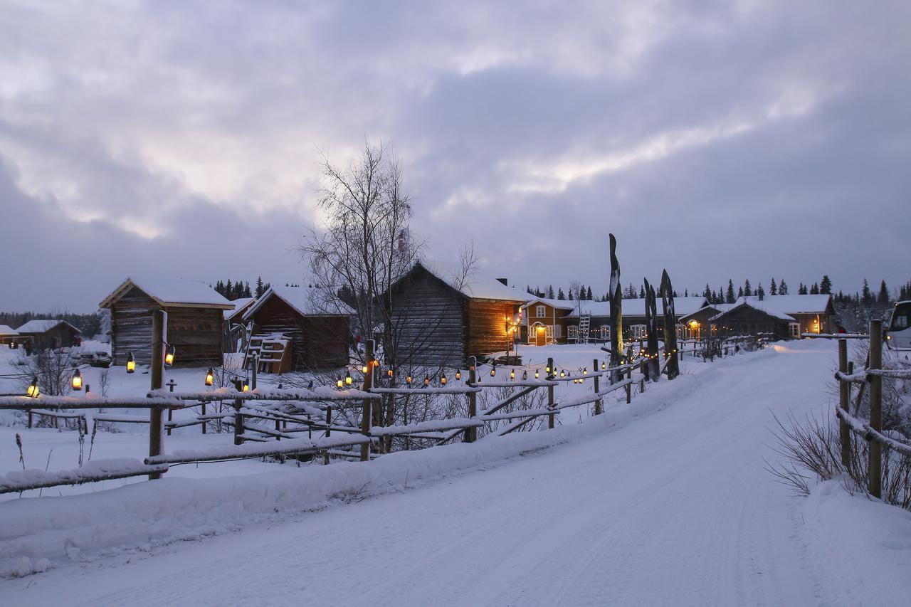 Hotel Taivaanvalkeat Köngäs Exterior foto